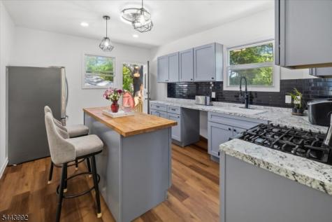 48 Laurel Avenue East Orange NJ 07017