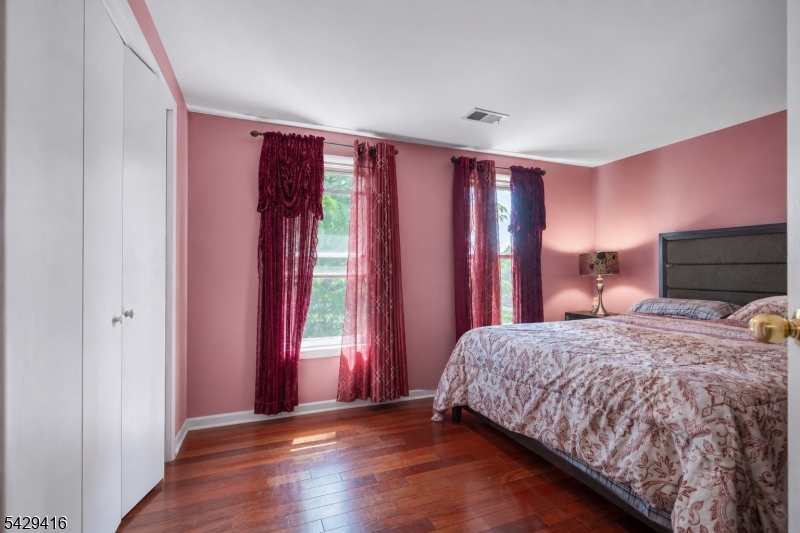 40 Jefferson Drive Piscataway NJ 08854