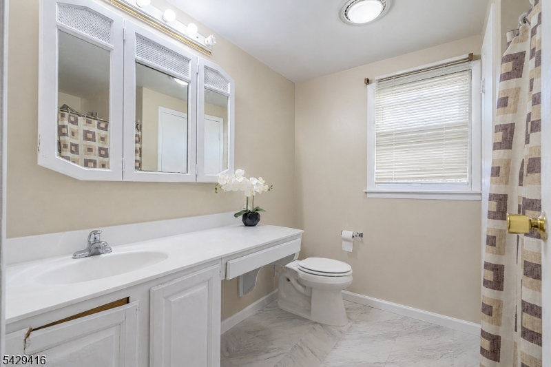 40 Jefferson Drive Piscataway NJ 08854