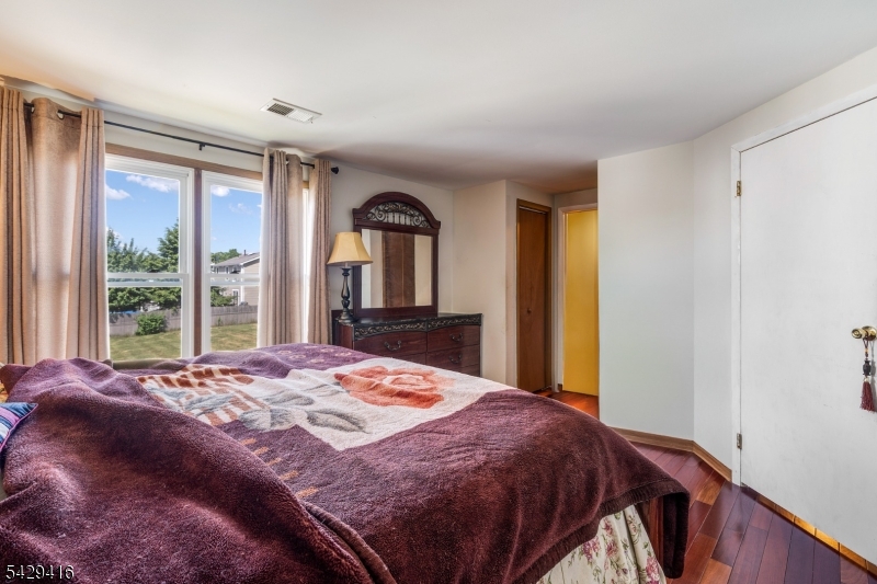 40 Jefferson Drive Piscataway NJ 08854