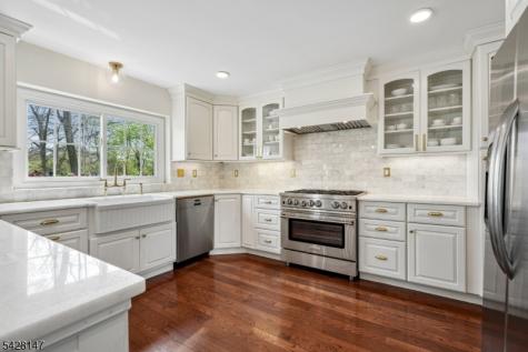 4 Flintlock Road Readington NJ 08822
