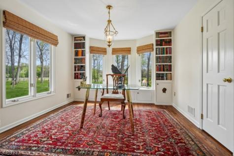 4 Flintlock Road Readington NJ 08822