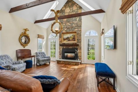 4 Flintlock Road Readington NJ 08822