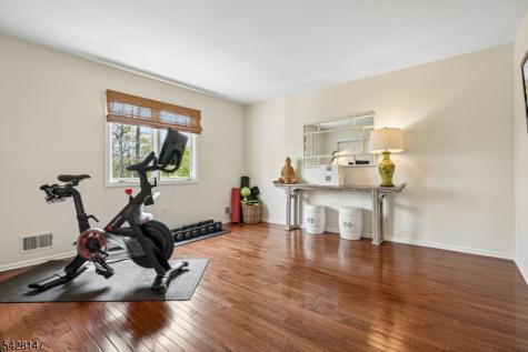 4 Flintlock Road Readington NJ 08822