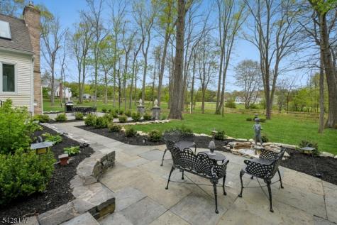 4 Flintlock Road Readington NJ 08822