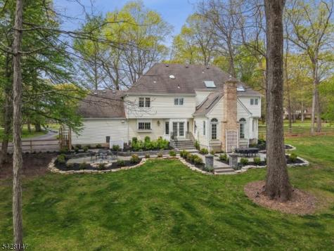 4 Flintlock Road Readington NJ 08822