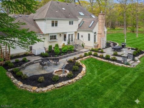4 Flintlock Road Readington NJ 08822
