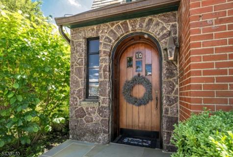 10 Cedar Street Bernards NJ 07920