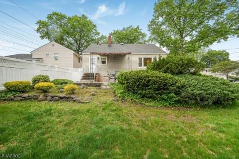 32 Crestwood Avenue Nutley NJ 07110