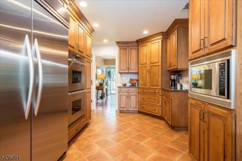 169 Hillman Avenue Glen Rock NJ 07452
