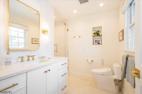 169 Hillman Avenue Glen Rock NJ 07452