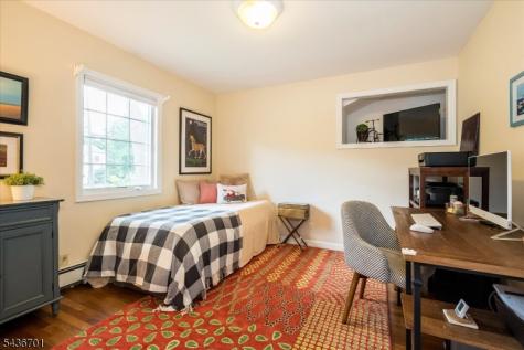 169 Hillman Avenue Glen Rock NJ 07452