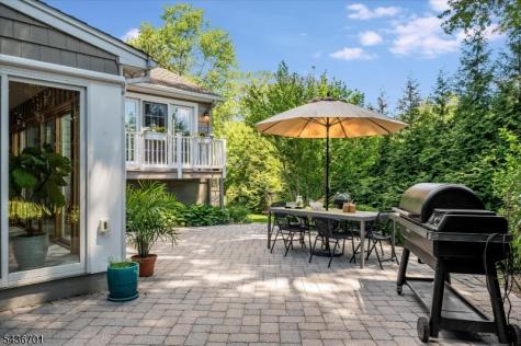 169 Hillman Avenue Glen Rock NJ 07452
