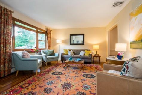 169 Hillman Avenue Glen Rock NJ 07452