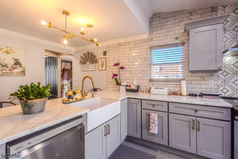 26 Dartmouth Avenue Woodbridge NJ 07001