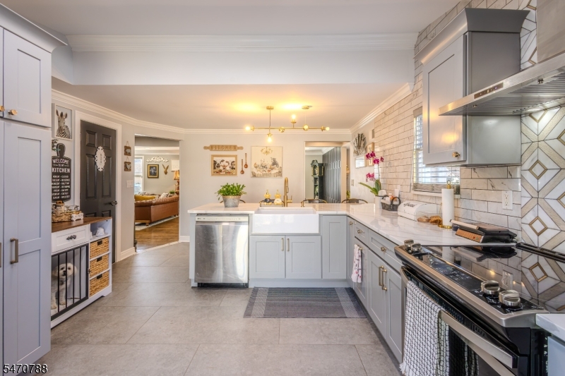 26 Dartmouth Avenue Woodbridge NJ 07001