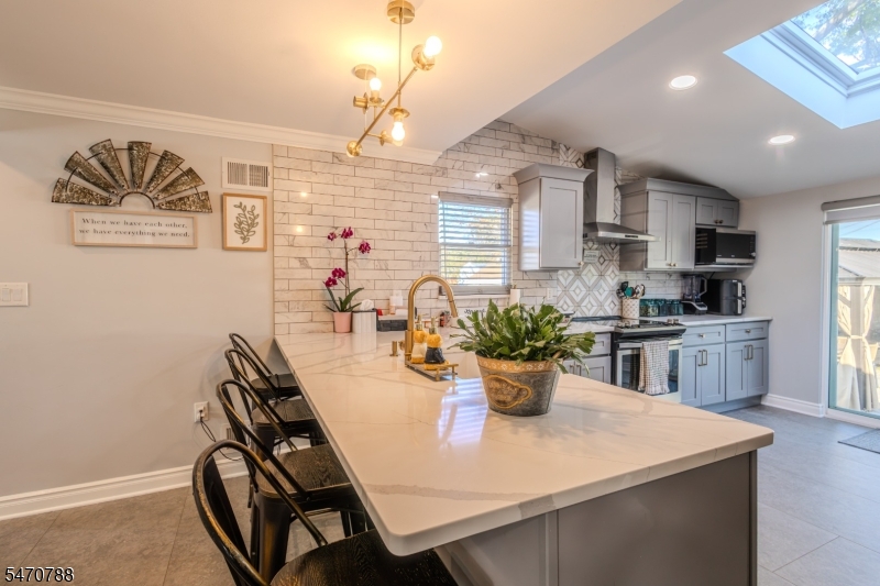 26 Dartmouth Avenue Woodbridge NJ 07001