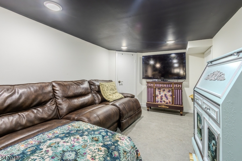 26 Dartmouth Avenue Woodbridge NJ 07001
