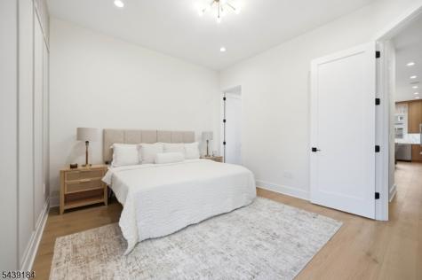 20 Hampton Terrace Livingston NJ 07039