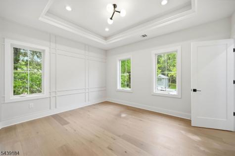 20 Hampton Terrace Livingston NJ 07039
