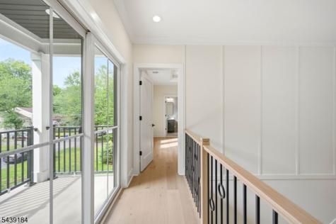 20 Hampton Terrace Livingston NJ 07039