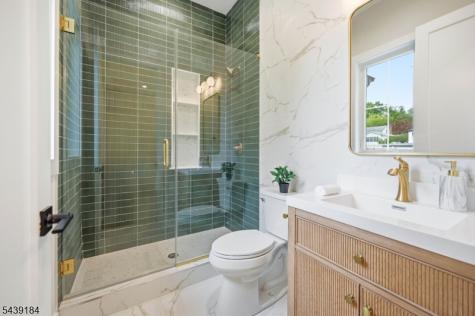 20 Hampton Terrace Livingston NJ 07039