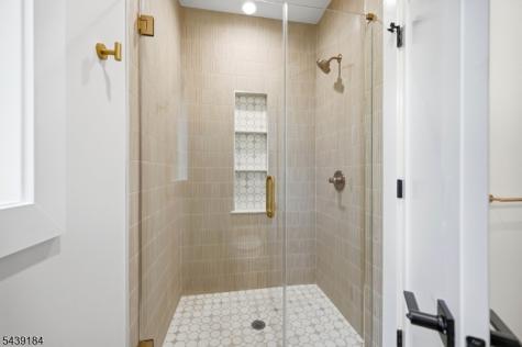 20 Hampton Terrace Livingston NJ 07039