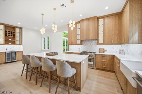 20 Hampton Terrace Livingston NJ 07039