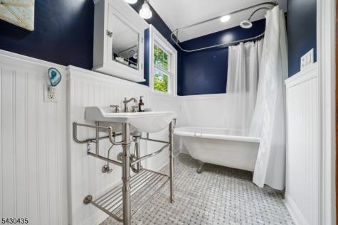 73 The Fairway Cedar Grove NJ 07009
