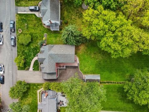 73 The Fairway Cedar Grove NJ 07009