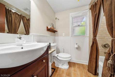 73 The Fairway Cedar Grove NJ 07009