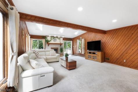 24 Fleetwood Drive Rockaway NJ 07866