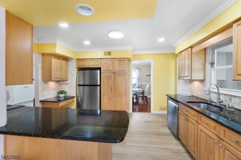 24 Fleetwood Drive Rockaway NJ 07866