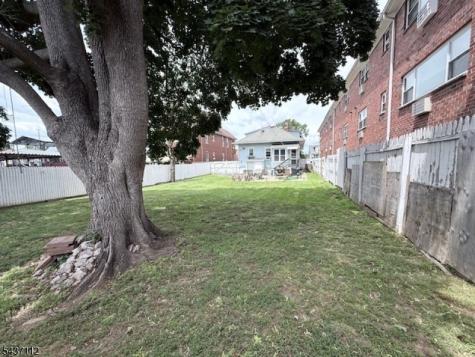 436 Knickerbocker Avenue Paterson NJ 07503