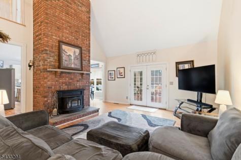 15 Mountainview Drive Green NJ 07821