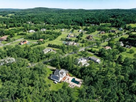 15 Mountainview Drive Green NJ 07821
