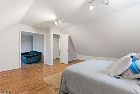 15 Mountainview Drive Green NJ 07821