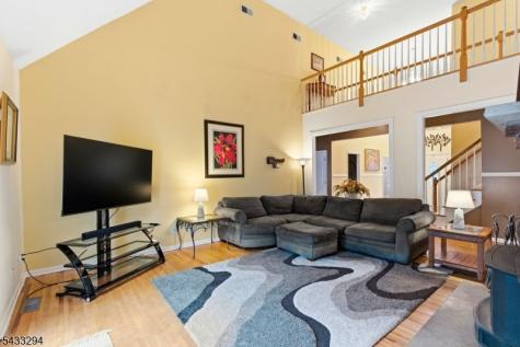 15 Mountainview Drive Green NJ 07821