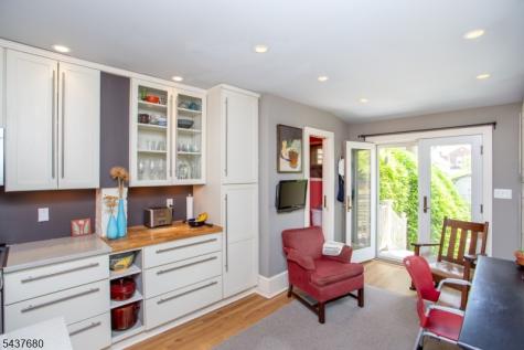 55 Elm Street Lambertville NJ 08530