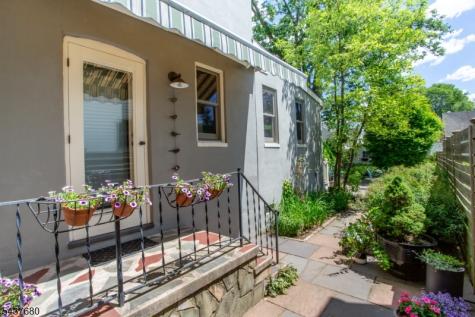 55 Elm Street Lambertville NJ 08530