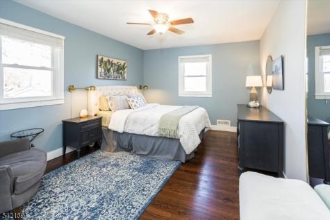 4 Valley View Road Chester NJ 07930
