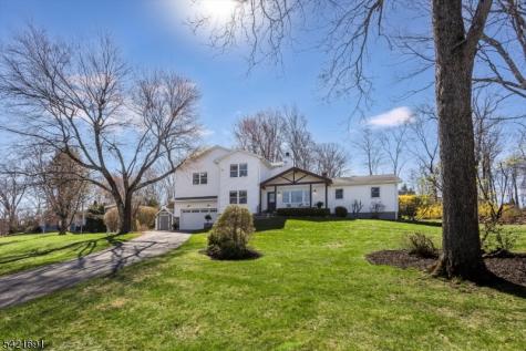 4 Valley View Road Chester NJ 07930