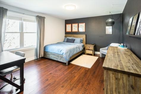 4 Valley View Road Chester NJ 07930