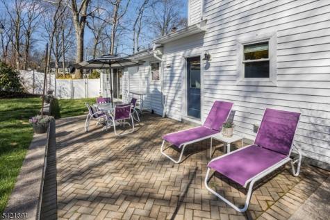 4 Valley View Road Chester NJ 07930