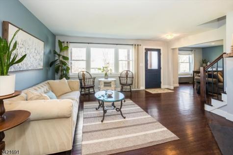4 Valley View Road Chester NJ 07930