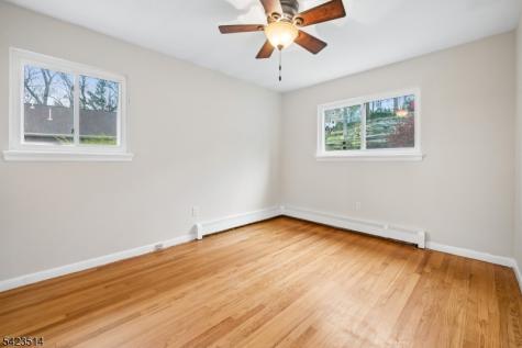 10 Laurel Trail Kinnelon NJ 07405