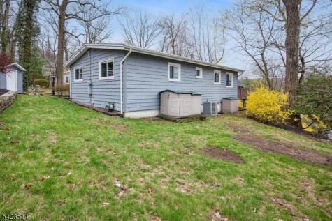 10 Laurel Trail Kinnelon NJ 07405