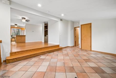 10 Laurel Trail Kinnelon NJ 07405