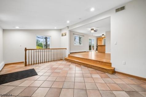 10 Laurel Trail Kinnelon NJ 07405