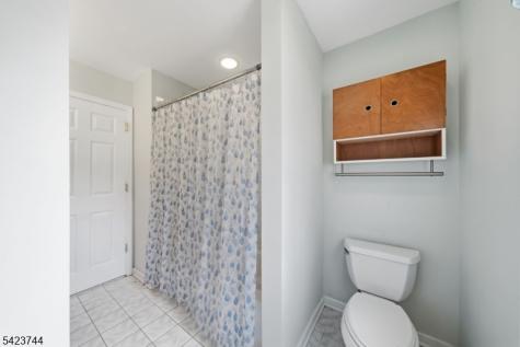 911 Upper Drive Stillwater NJ 07860